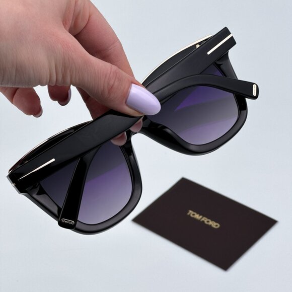 Tom Ford Women BRAND NEW Sunglasses JULIE Black Gradient Smoke Cat Eye FT0685 - Picture 3 of 14